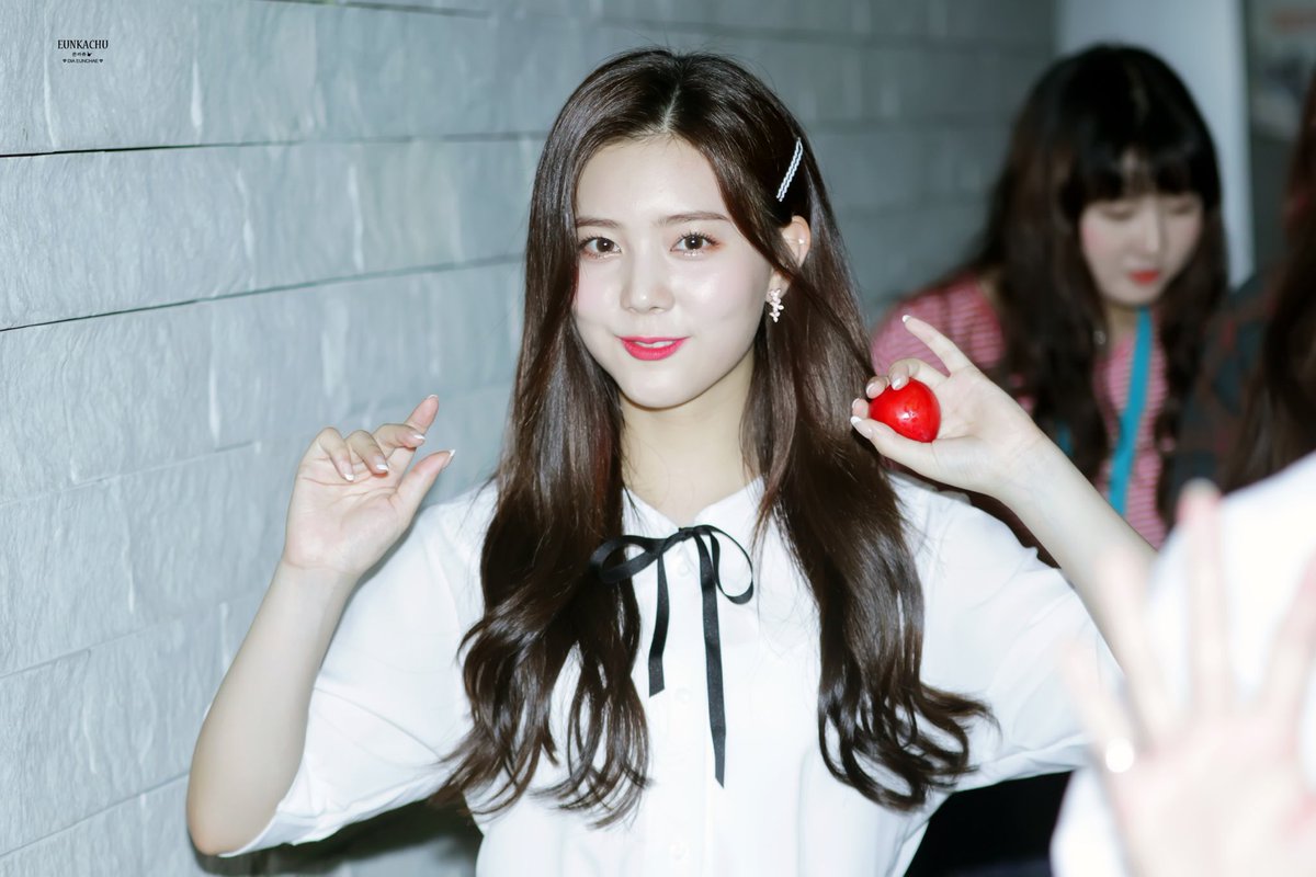 Eunkachu0526's tweet photo. 180711 은채 29초 영화제 
@dia_official 
#권채원 #다이아 #은채 #DIA #EUNCHAE https://t.co/43NuoFtZof