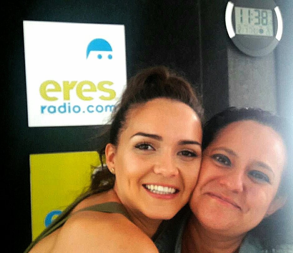 Gracias <a href="/Elena__Salguero/">ELENA SALGUERO</a> por tanta emoción en tan poco tiempo.
Septiembre traerá los frutos a tanto esfuerzo y yo estaré feliz de ver cómo los recoges.
Programa muy especial el de hoy 💕
Eresradio.com #CoolMorning #music #summer #radio #Madrid