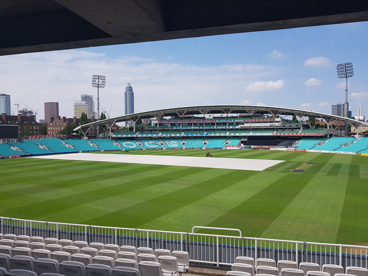 academicPE_CCGS's tweet photo. Year 12 PE students have joined with the Business students for a tour and workshop at the @KiaOvalEvents with @surreycricket #sportsmarketing https://t.co/q4PCGYeGUF