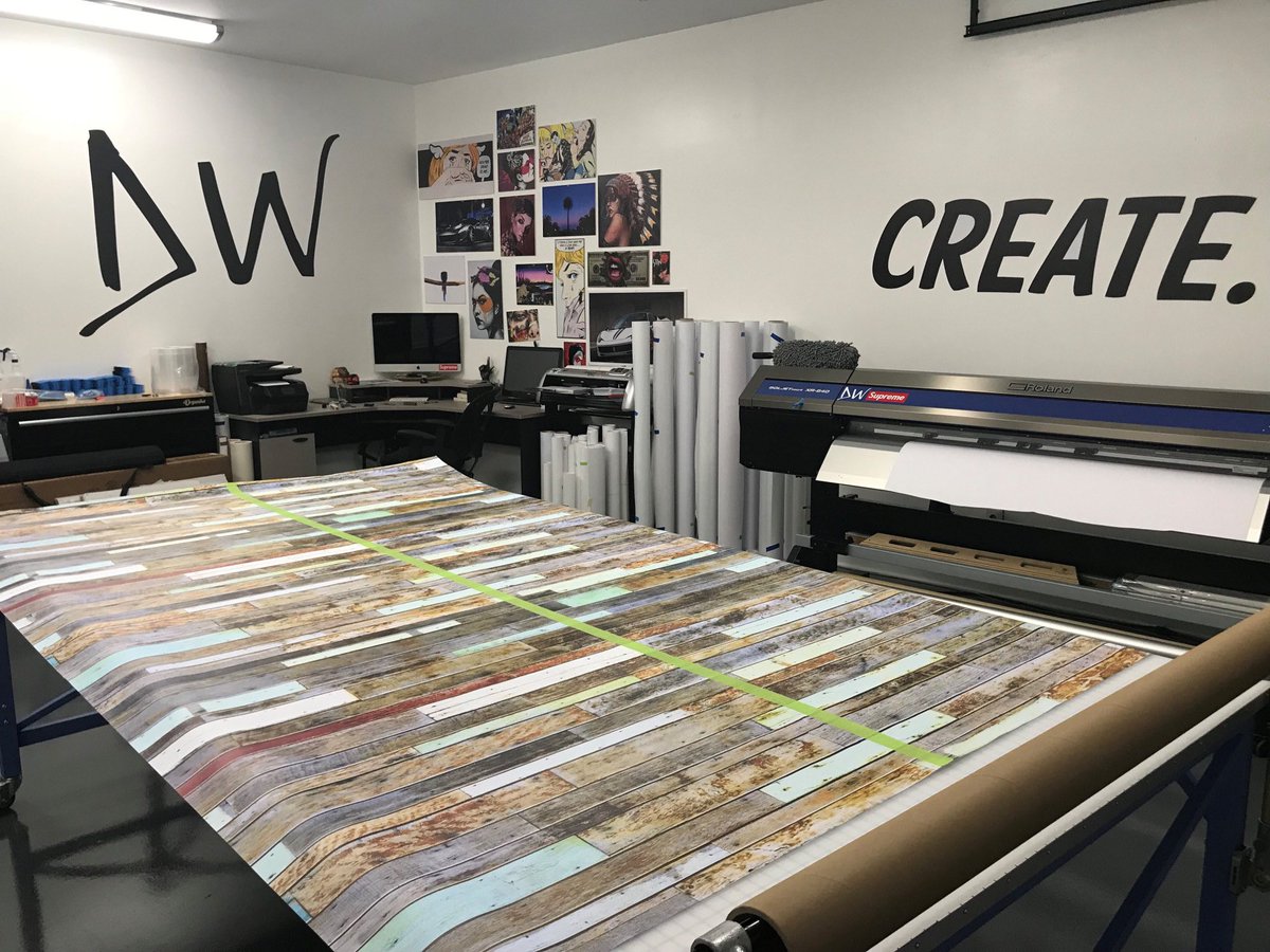 Drytac's tweet image. DreamWraps is using our ReTac Textures embossed print media to transform retail and hospitality spaces - learn more about the transformations here: drytac.com/dreamwraps-cre… #drytac #adhesivescience #removablewallcoverings #wallcoverings