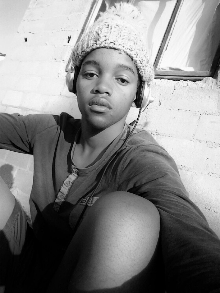 vannespha's tweet image. #FinePeopleOfAfrica
Not perfect but on the level😊