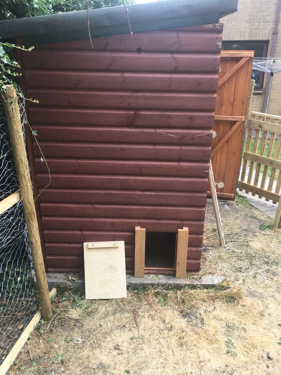 IDSconstruction's tweet photo. Pleased to have the opportunity to return to @WoffingtonHouse to complete their new chicken coop and run. Our learners again worked their socks off and to the high standard we expected. Superb boys!! π #intergenerationwork #givingback https://t.co/8WzOXuk5J6