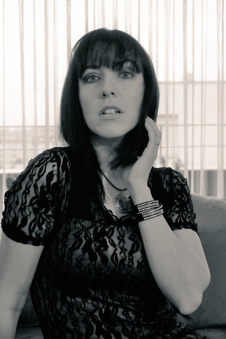 💞Bonne journ&eacute;e mes ch&eacute;ris ! 😘 Profitez du 🌞 !  #blackandwhitephotography #shooting #BATGOT #NGOT https://t<a href="/tag/shooting"class="tags"><span>#shooting</span></a><a href="/tag/blackandwhitephotography"class="tags"><span>#blackandwhitephotography</span></a><a href="/tag/ngot"class="tags"><span>#ngot</span></a><a href="/tag/ba"class="tags"><span>#ba</span></a>