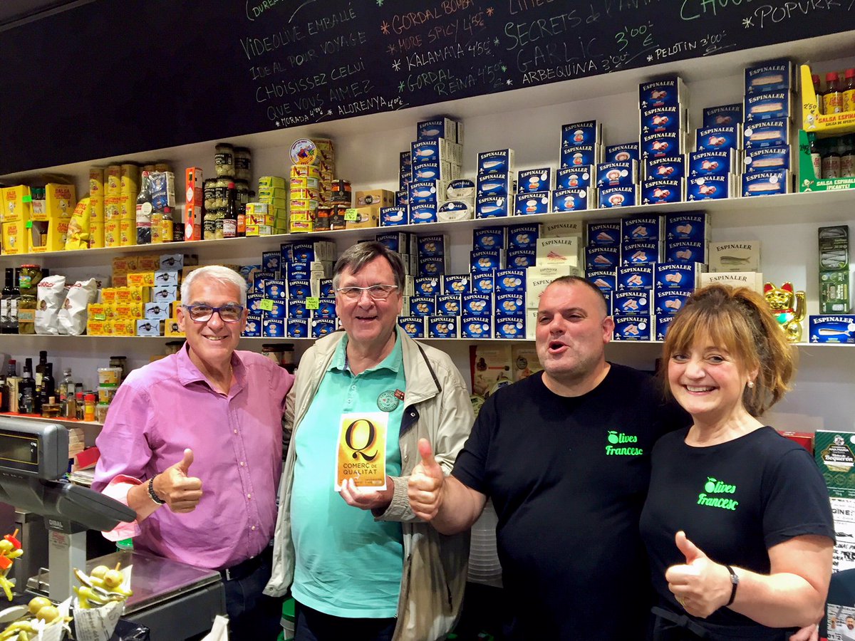 la_boqueria's tweet photo. @OlivesFrancesc #SoleyBoqueria #QuioscModern i #AviramMariaJoseNerea són algunes de les nostres parades que també han obtingut el distintiu Q Comerç de Qualitat #QCQ #BuscaLaQ @MercatsBCN @eixosbcn https://t.co/BnCLYNOk9C
