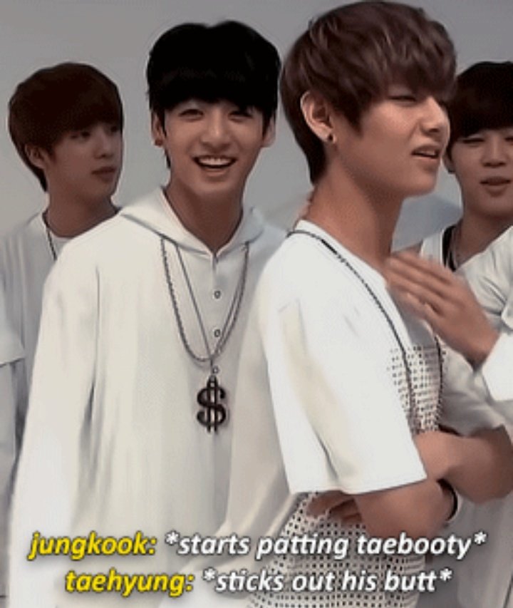 Hunter_TaeTae_'s tweet photo. Lmao~

Now I'm confused should I just make this a taekook fan account or should I make an Au? https://t.co/EbZsiHNwRv