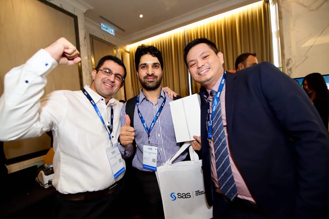 SASAsiaPacific's tweet photo. Great insights and sharing from our clients, partners and speakers on the power of #AdvancedAnalytics #AI #IoT to #InspireTheExtraordinary at #SASAIX #KualaLumpur today. Our lucky draw winners also went home with some cool gifts! Keep the conversation going with @SASsoftware https://t.co/DFYxypxlAx