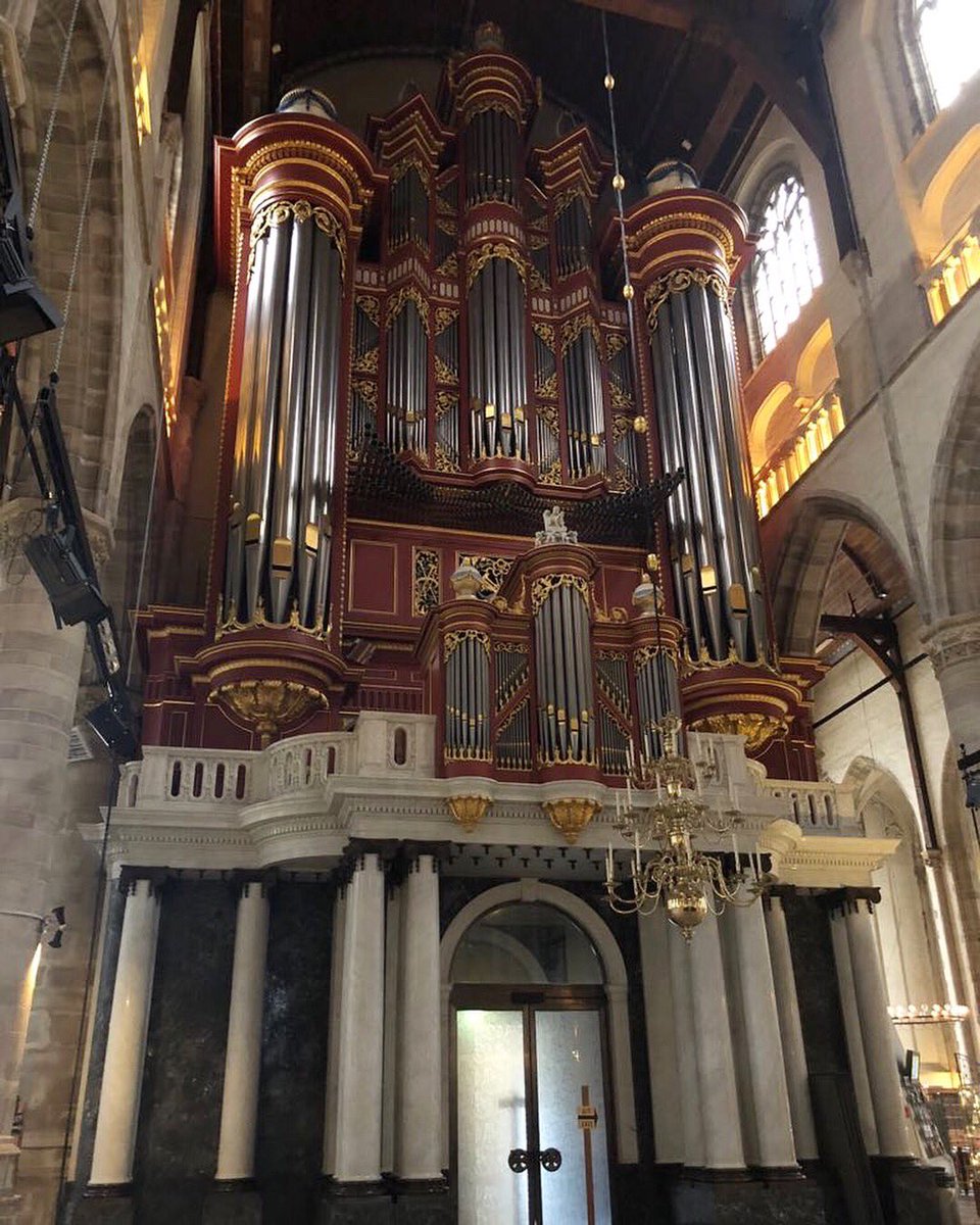 CityTab010's tweet photo. #TIP VAN DE WEEK: #Laurenskerk

Neem een #taxi met City Tab aan boord en laat je verrassen door dit zeldzame stukje #geschiedenis van #Rotterdam. https://t.co/XpYm2QLXZ4