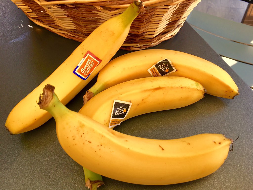 Le plein d'énergie avec La banane de Guadeloupe et Martinique <a href="/guadeloupe/">Guadeloupe</a> 🍌 fournisseur officiel du Tour de France