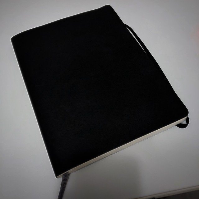 orionpatrol's tweet photo. The creative book is back!! Just imagine the little secrets this guy holds 👀🤐 #StartSomethingNew or not 😜😜 #follow4follow #like4like #instalike #picoftheday #instadaily #followme #lol #cool #hot #life #awesome #summer https://t.co/CmNGwmb8Pq