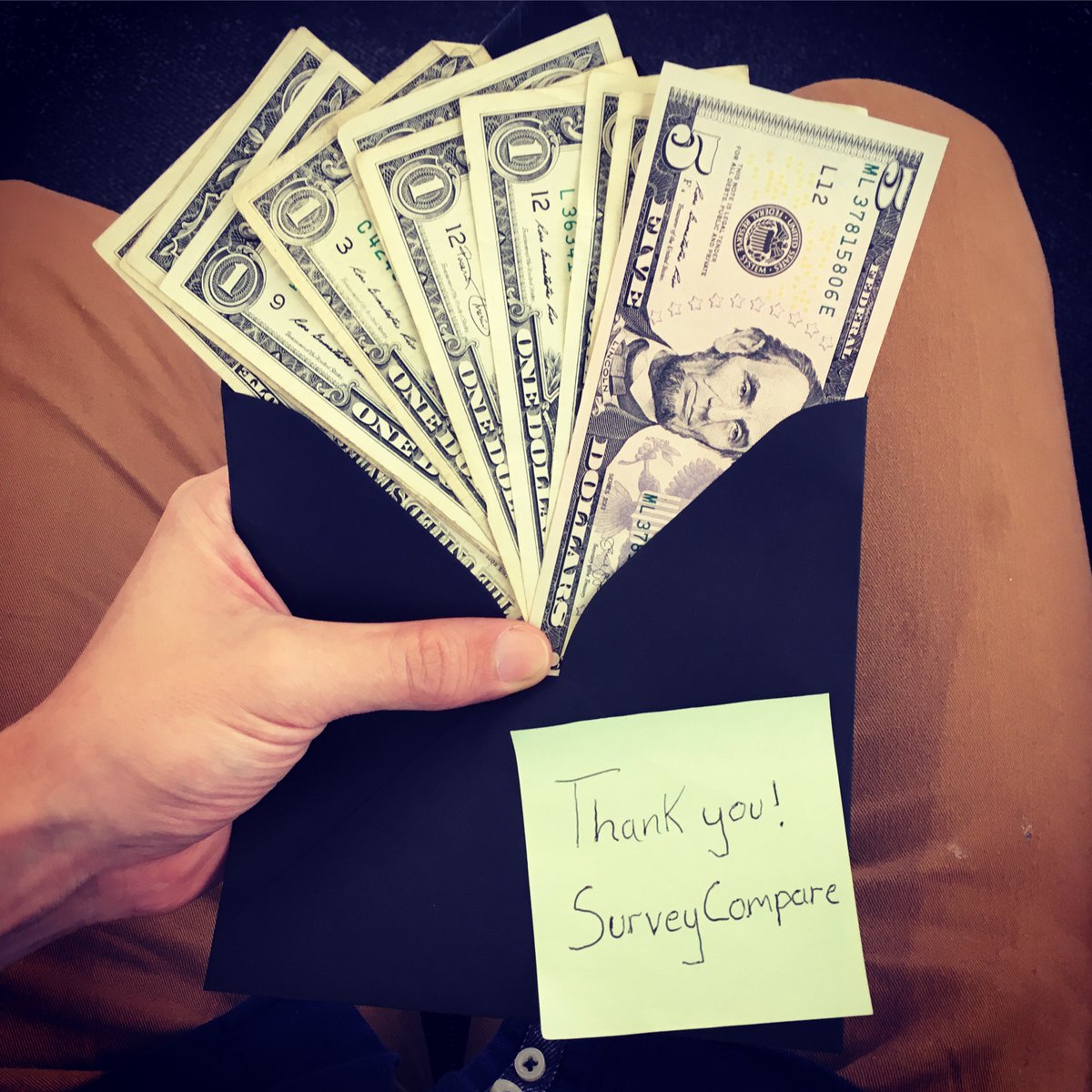 CompEncuestasUS's tweet image. Miles de americanos están ganando $5 por encuesta desde casa. ¡Regístrate! =&amp;gt; bit.ly/1nZDnMH