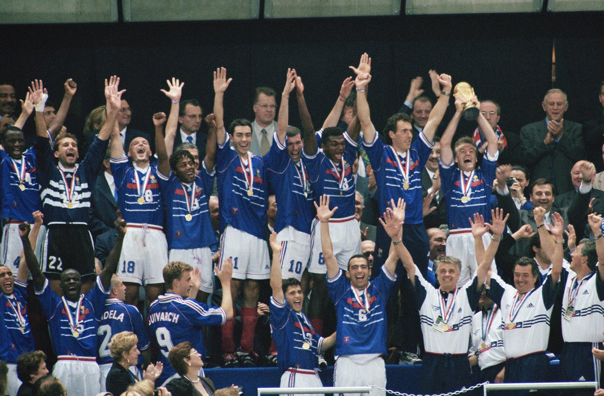 Il y a 20 ans, les bleus nous offraient la plus belle des victoires. Et si cela se reproduisait ? #12juillet1998 🇫🇷