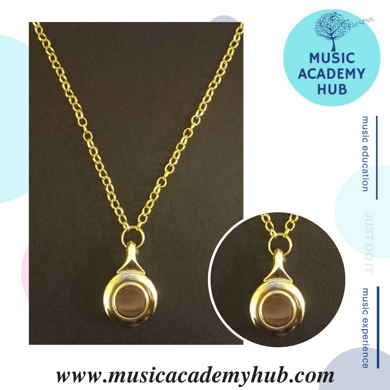 Kinleys_Designs's tweet photo. https://t.co/mdiACsG7xg #flutekey #necklace #gold #silver #elegant #stylish #beautiful #unique #delight #giftidea #womeninbusiness #jewelery https://t.co/XCkanMXpv1