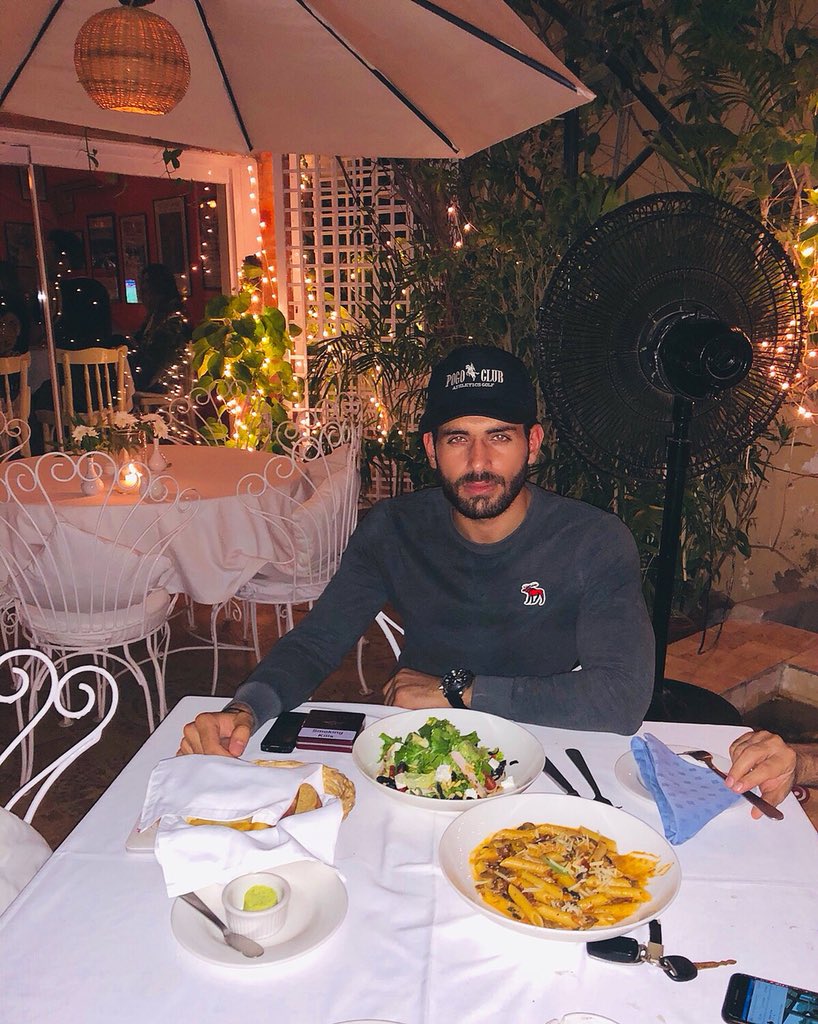 Syedznasirshah's tweet photo. About last night dinner with friends at cafe flo.✨
.
.
.
.
.
#syedznasirshah #fasionmodel #fitnessmodel #lifestyle #swag #friends #gathering #cafeflo #khi https://t.co/HPgtjG0GYc