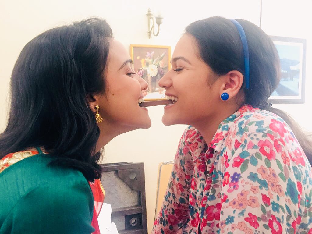 ayesha_kaduskar's tweet photo. Humara Kitkat break!
So much love for this human @Ashi_singh_3 π https://t.co/SAp9KkHnTJ