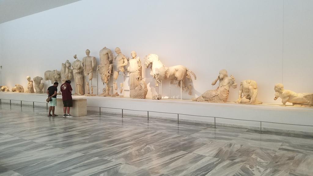 mchykerda's tweet image. It's amazing to finally see these amazing pediments in person! Marvellous!

#Archaeology #Olympia #pediments #apollo @ClassicsAlberta #abpse