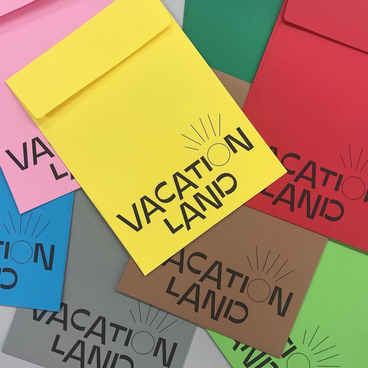 cornersinfo's tweet image. Vacationland 🏝7.19 — 9.16 🏖 Platform-L(@platform_l) 
#graphicdesign #identity #platforml #vacationland #corners #그래픽디자인 #아이덴티티 #플랫폼엘 #베케이션랜드 #코우너스