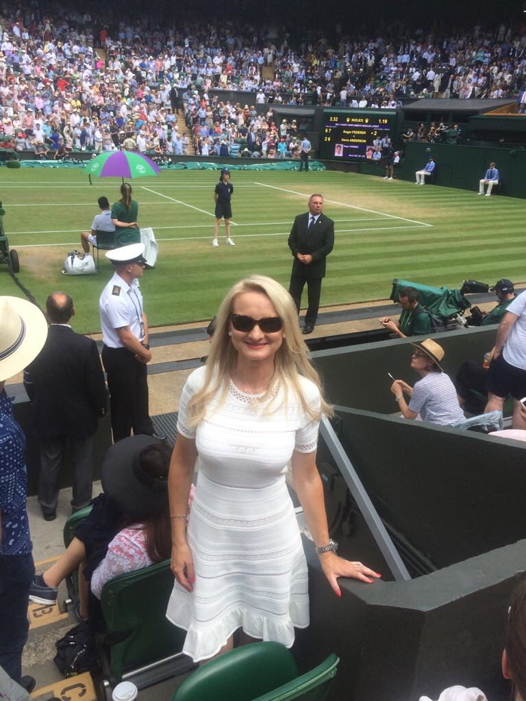 AnneMCaulfield's tweet photo. 🎾 Wimbledon court side, watching world class players.
Had the pleasure of watching some world class players yesterday on centre court, including Nadal and Djokovic.
#elevateedge #coaching #professionals #leadership #wimbledon #career #performance #business https://t.co/j4TBcl4vVq