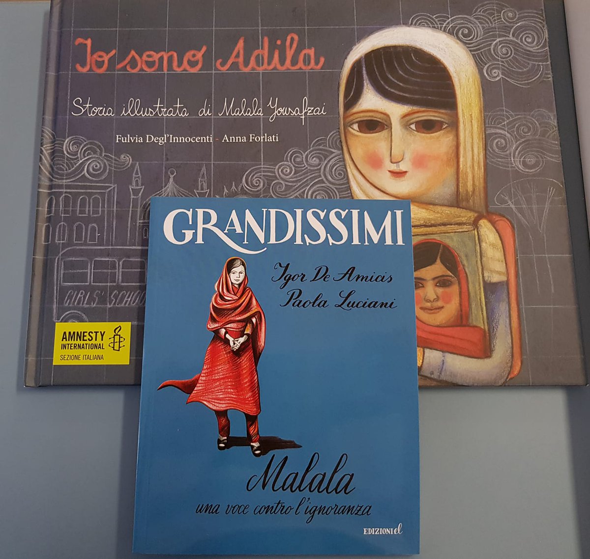 Marameolibreria's tweet photo. Il #12luglio 1997 nasce #Malala Yousafzai, la giovane pakistana nota per il suo impegno nell'affermare i diritti i civili e soprattutto il diritto all'istruzione delle donne.
L'assegnazione del Nobel per la Pace nel 2014 fa di lei la più giovane persona al mondo ad averlo vinto. https://t.co/UY5yo4FDOc