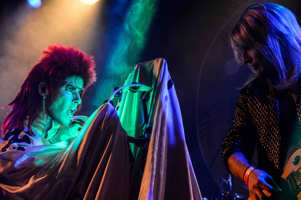 Awarded Best Band In The UK at <a href="/NationalTribute/">NTMAs</a> last week! 
#AbsoluteBowie play <a href="/hornvenue/">The Horn, St Albans</a> St Albans this Saturday, 14 July Last tickets-&gt;&gt; bit.ly/AbBowieStAlbans  On stage around 9.15pm #Herts #Hertfordshire #bowieforever #NTMA2018