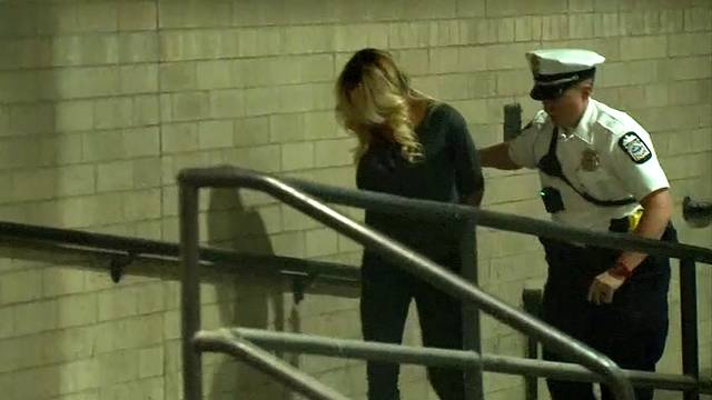 Stormy Daniels arrested at strip club in Ohio bit.ly/2uuV2ki?utm_so… https://t.co/vqt4r21m19