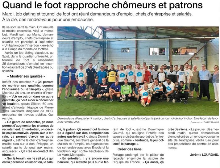 MEF_LeMans's tweet photo. Un Ballon pour l'insertion : "Quand le foot rapproche chômeurs et patrons" Une action mise en place par @MEF_LeMans et @FACELMM avec le soutien de @enedis_pdl . Dès le lendemain de l'action, 4 jeunes étaient chez @Veolia_FR (activité Eau) pour des contrats d'alternance #emploi https://t.co/QsyUXvSWTf