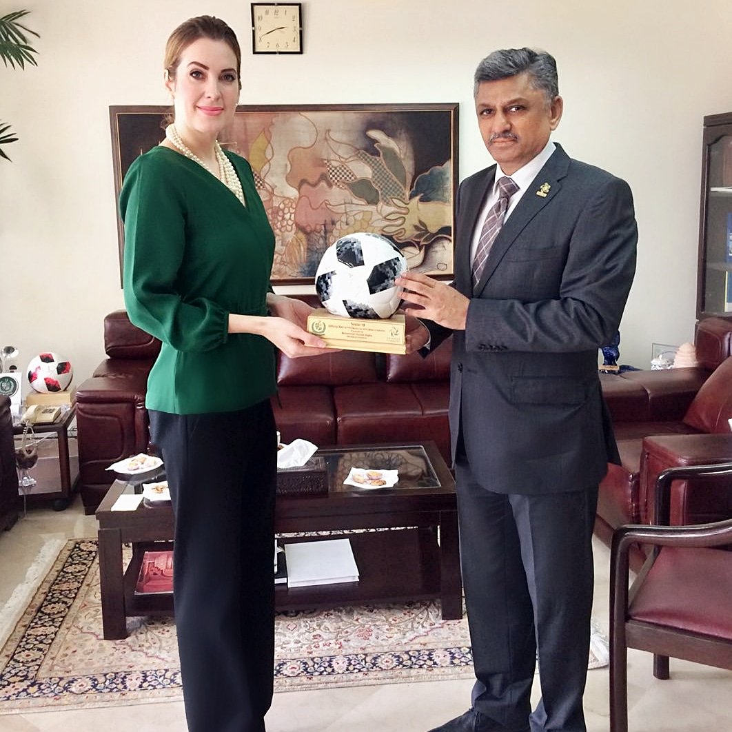 #EmergingPakistan initiatives - and delighted to be presented with the #FifaWorldCup2018 football #BuyMadeInPakistan