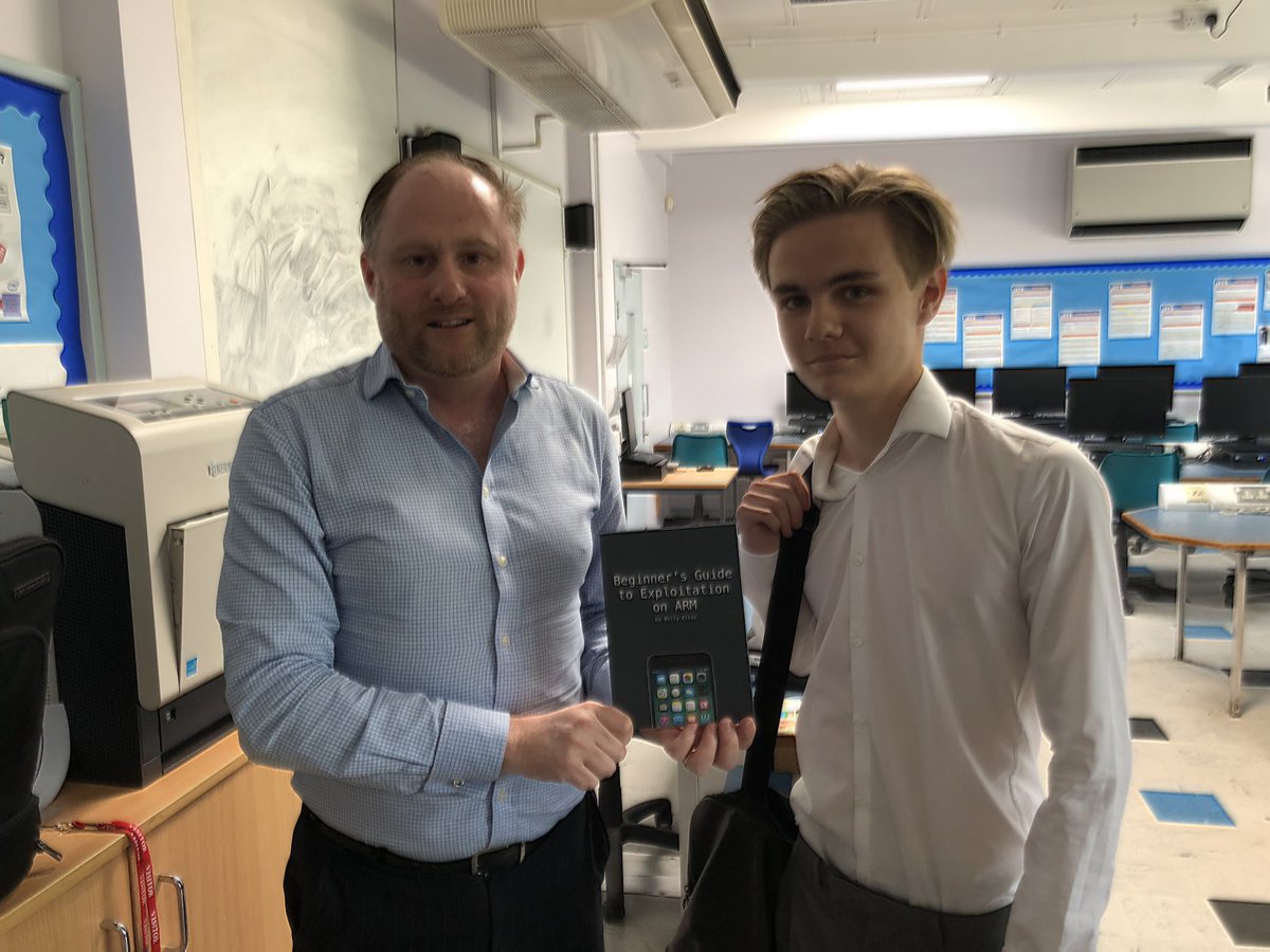 AndrewGrill's tweet photo. In every one of my @speakrs4schools talks over the last  few years, there has always been one or two students who have stood out. Today @wilmingtonboys @WilmingtonGSG I met @bellis1000 who stood out by having a business card AND a book! I had to take a picture #speakersforschools https://t.co/XDfejQ9Ycq