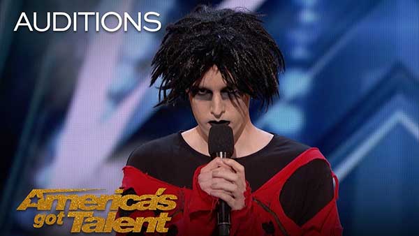 GagsBox's tweet photo. Oliver Graves: #Gothic #Comedian Slays #Hilarious Set https://t.co/NiyJLlkLYR #Funny #Videos #AGT #OliverGraves https://t.co/yyn5AnbXsM