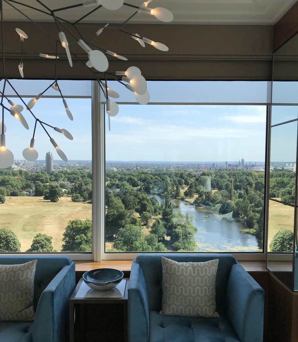 royallancaster's tweet image. Our Royal Suite is the epitome of a room with a view that never gets old! We definitely have the best view of Hyde Park in London!

#London #HydePark #ThursdayThoughts #Summer
