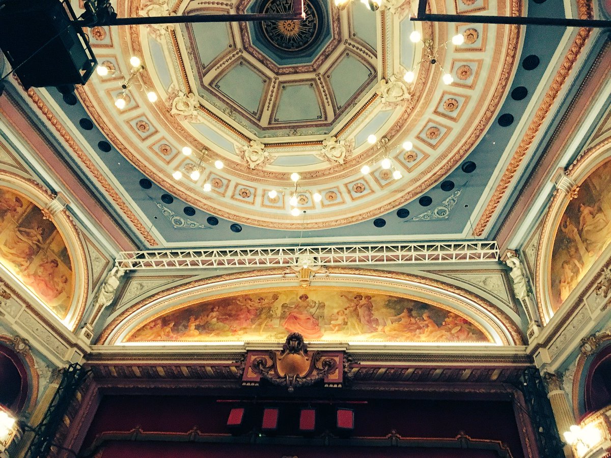 Jack_Pallister's tweet photo. #TheMagicOfTheMusicals Get in!! @BradfordTheatre #NorthernDance 🎭🎭🎭 https://t.co/2J7HgBKZwW