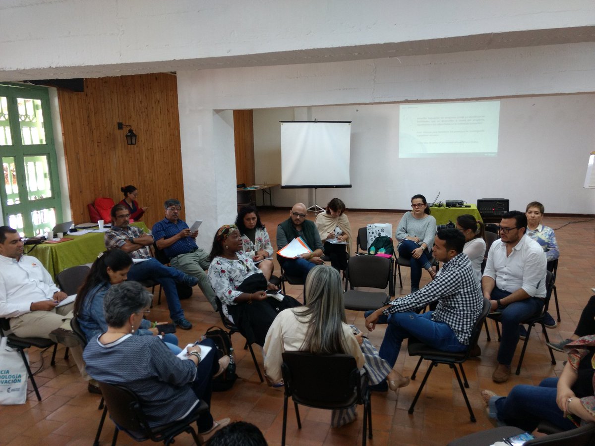 mheruiz's tweet photo. El Dpto de Sucre, representado por @UniCecar, participando en el Encuentro Nacional de Coordinadores del @programaondas de @Colciencias, lidera @UliaYemail. https://t.co/S7rqwmCKbX