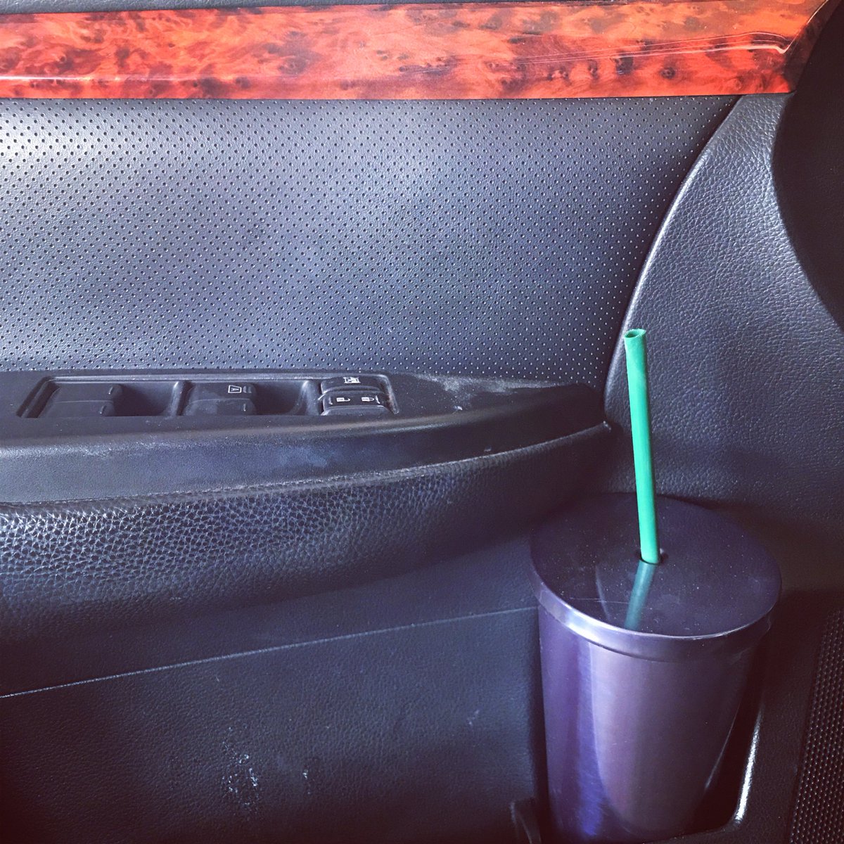 I keep my #reusablecoffeecup and #reusablestraw on hand in my car door because you never know when a #Coffee #craving might hit ☕️❤️🌎 What are your tips and tricks for avoiding #singleuseplastic? #plasticfree #PlasticFreeJuly #PlasticFreeJuly2018 #Sustainable #Evergreen