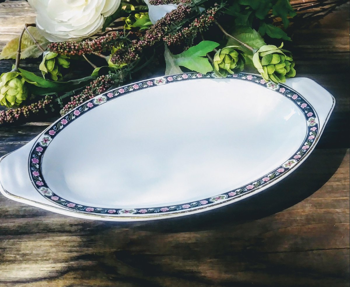 RaggzandRelics's tweet image. KT&amp;amp;K Knowles Taylor and Knowles celery/vegtable dish, 1920s  black border pink flowers, etsy.me/2zxg1IH #housewares #serving #celerydish #vintageserving #vegetabledish #antiques #antiquechina #etsy #pinkflowers #etsy
