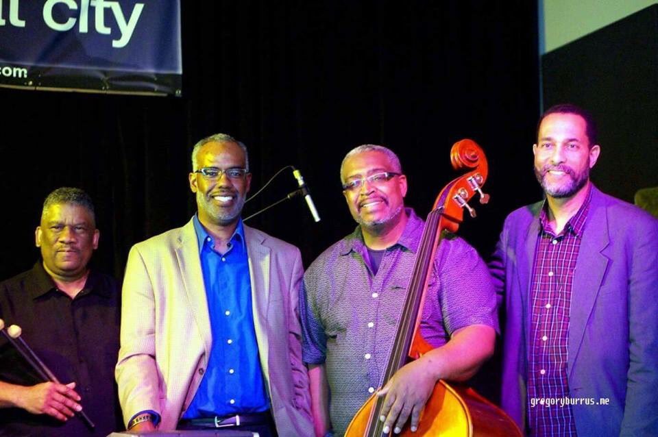 ArtsPrinceton's tweet photo. TONIGHT! You could win the #goldenticket from @lillipies ! Join us for an evening of outdoor jazz @psc301harrison with DC Fusion + donut &amp; cookie ice cream sandwiches available from LiLLiPies during the concert. 6-8pm #ACPsummer18 https://t.co/5QUf6gsJV0