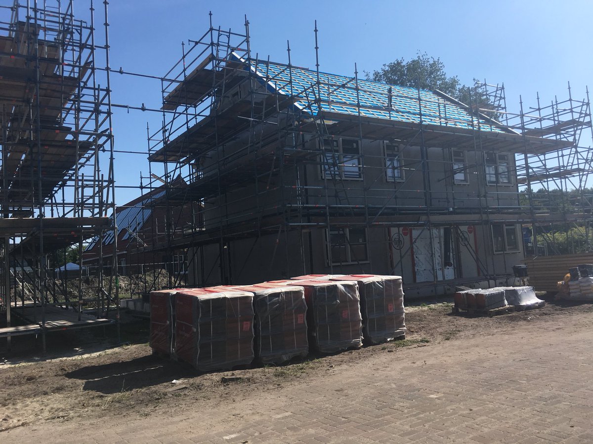 Kijkdag gehad bij de 6 koopwoningen van De Vlecke in Gorredijk! Heel geslaagd als je het mij vraagt, en volgens mij dachten de kopers daar ook zo over! #FijnWonen #VanWijnen #Gorredijk #kopersbegeleider #Vrouwindebouw