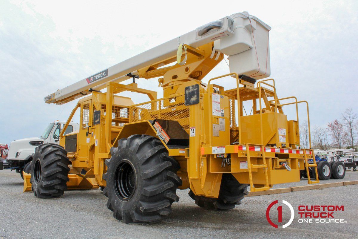 CTOneSource's tweet image. Our Timberjack is equipped with the XT70 Pro Series lift paired with unlimited off-road capabilities. This allows you to access the most unreachable job sites. #1SOURCE