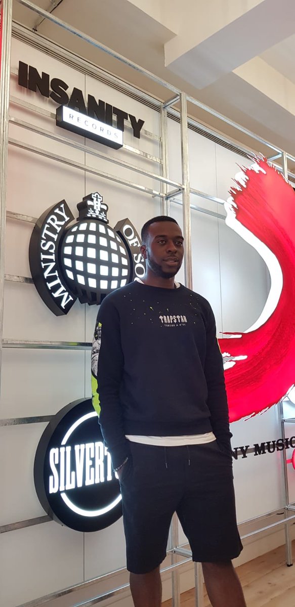 DespaRobinson's tweet photo. Congratulations @Dapzonthemap on singing to @InsanityRecords x @SonyMusicUK 

Let me just throw some 🏆🏆🏆🏆 on that. https://t.co/MaEGsHHukt