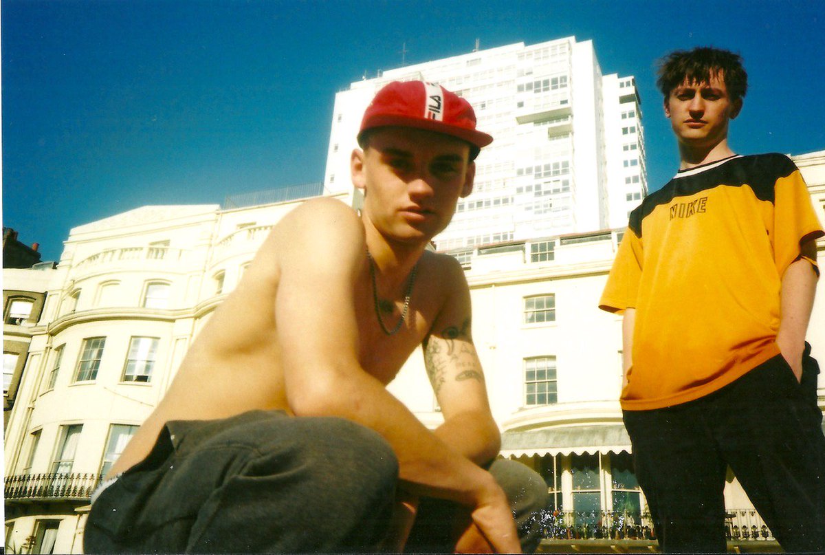 .<a href="/PARA_FICTION/">PARA FICTION</a> combine punk and hip hop with brutal grace on 'Wavey Days' ow.ly/F1B030kVfrx