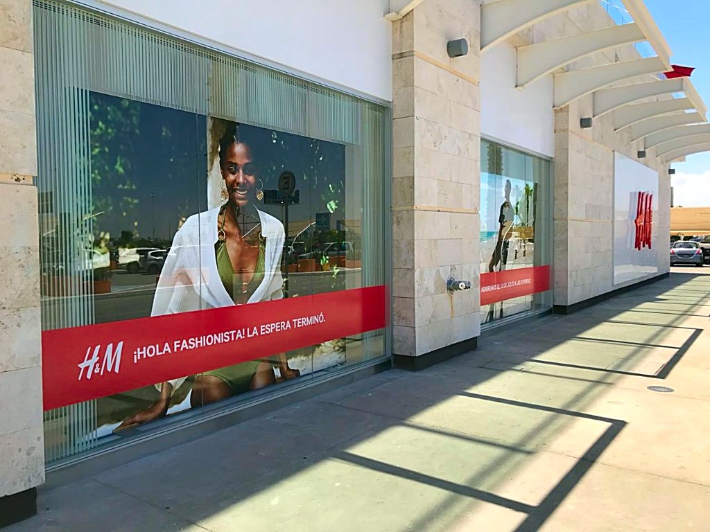 hmmexico's tweet photo. ¡Ya estamos aquí, fashionistas! H&amp;M llega a Galerías Laguna.  #HMLovesTorreon https://t.co/dlyefLAZjW