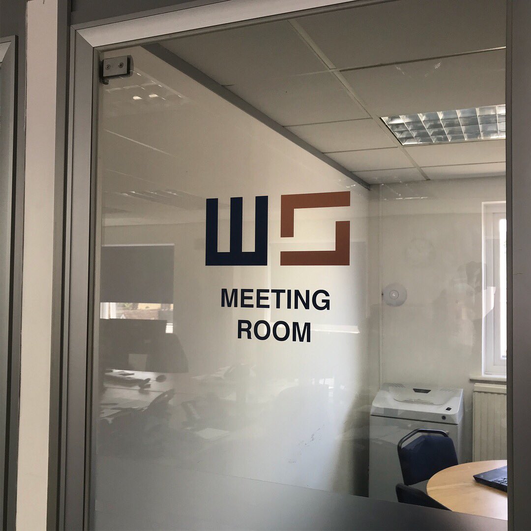 PartnersfPrint's tweet image. Glass doors and car park signs done. What a big impacts a little orange makes @ws_pa. 

Looking to rebrand. Contact us •
•
#Design #Print #Display #Reigate #Surrey #Canvas #Leaflets #Folding #Exhibition #Largeformat #Posters #Businessstationery #Businesscards #Wallgraphics