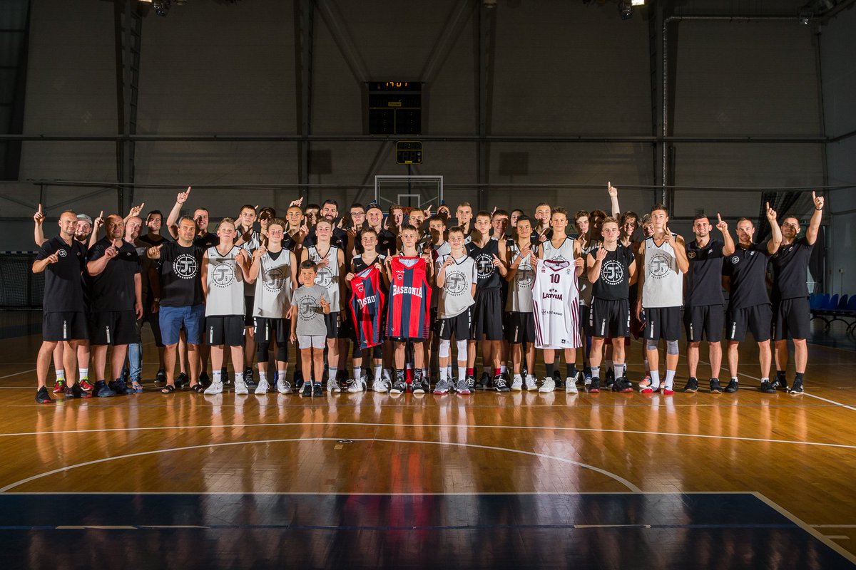 VEF Rīga tweet media