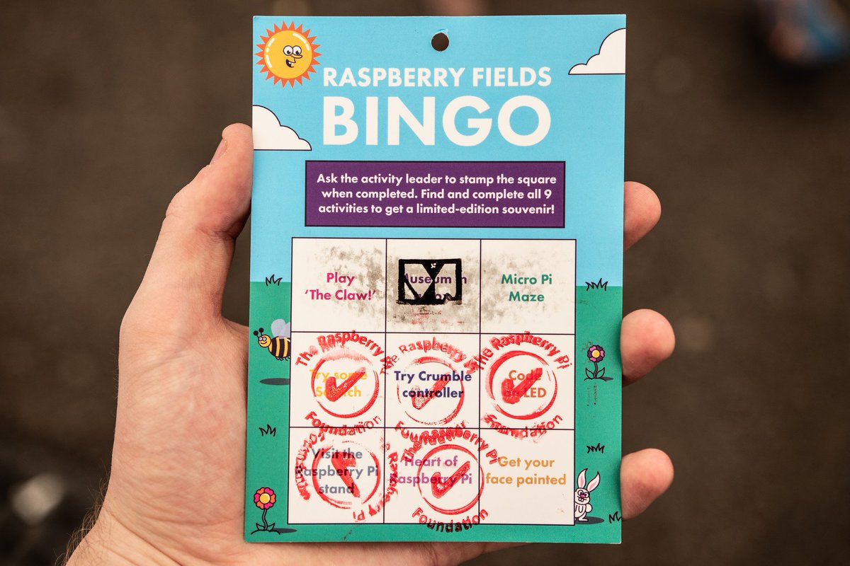 Raspberry_Pi's tweet image. LED cubes, explosive science, giant mushrooms, tiny museums, racing robots, 1300 visitors, 60 volunteers, and a local heatwave made #RaspberryFields 2018 a weekend of wonder. Watch our latest video and see more photos from the event in today&apos;s blog post: raspberrypi.org/blog/relive-ra…