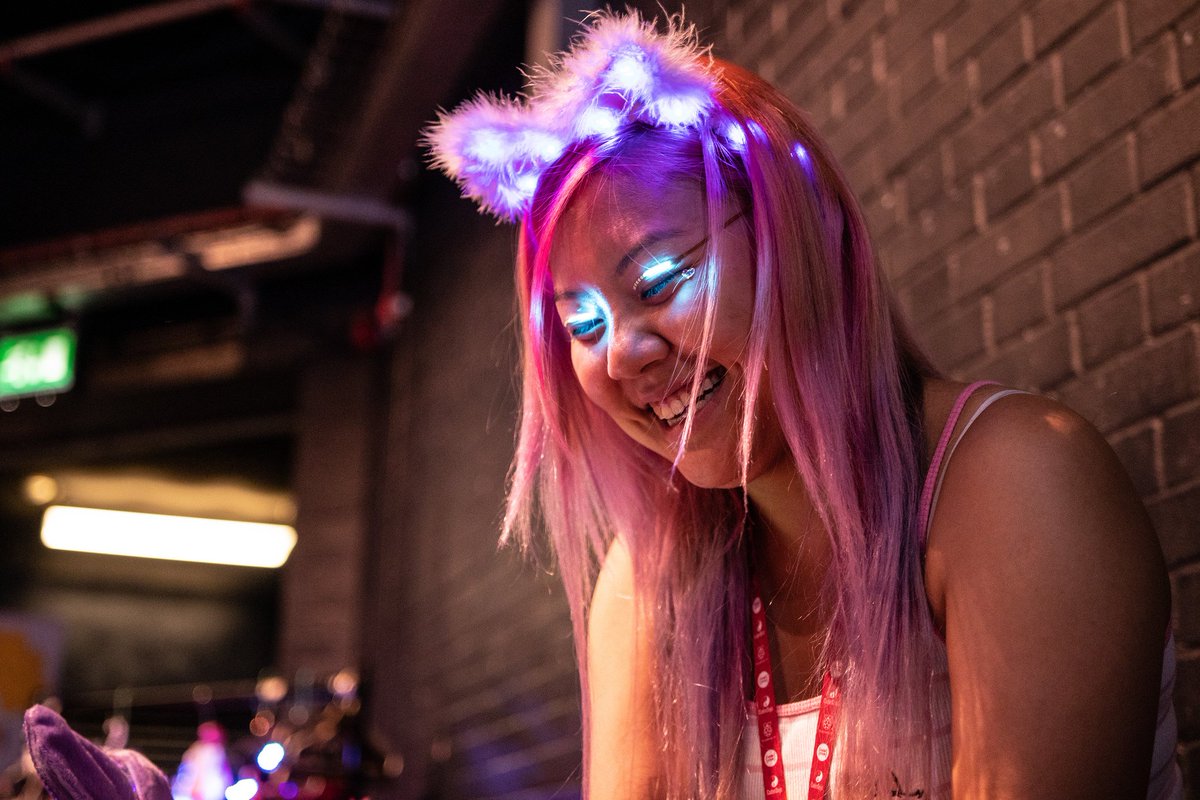 Raspberry_Pi's tweet image. LED cubes, explosive science, giant mushrooms, tiny museums, racing robots, 1300 visitors, 60 volunteers, and a local heatwave made #RaspberryFields 2018 a weekend of wonder. Watch our latest video and see more photos from the event in today&apos;s blog post: raspberrypi.org/blog/relive-ra…