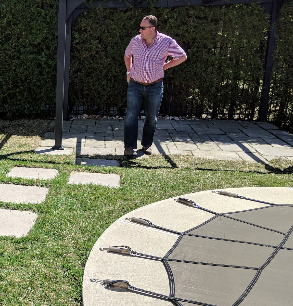 One of the benefits of working with a company of our size is that our owner continues to be hands on. He frequents our sites to ensure the quality of work is up to standard. 

#landscapedesign #qualitycontrol #bossman