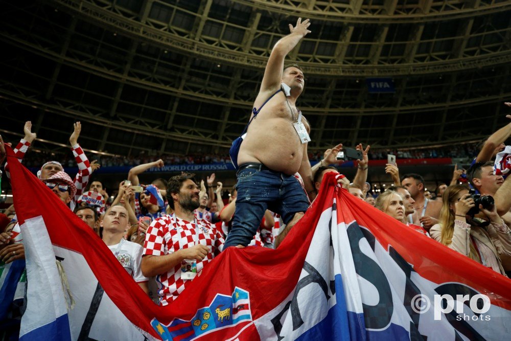 indehekken's tweet photo. Zagreb on Fire! https://t.co/auXV2wtnAP #KROENG #CROENG #WorldCup #WK2018 https://t.co/5PwQeazSSH