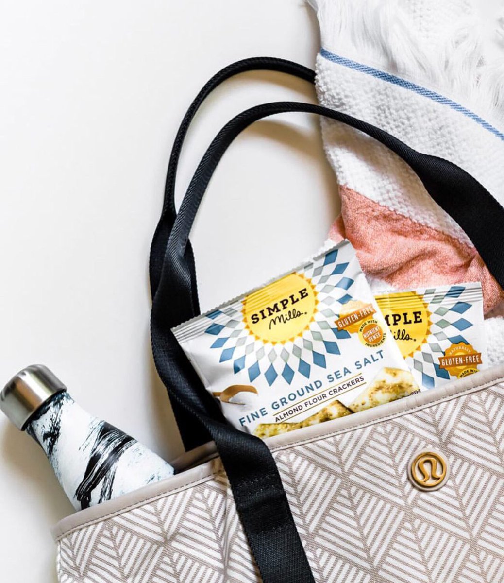 SimpleMills's tweet photo. Running out the door this morning? Throw a snack pack in your bag.โจAvailable at @WholeFoods #SimpleSnacking #SimpleTip https://t.co/K3fwAuBeH6