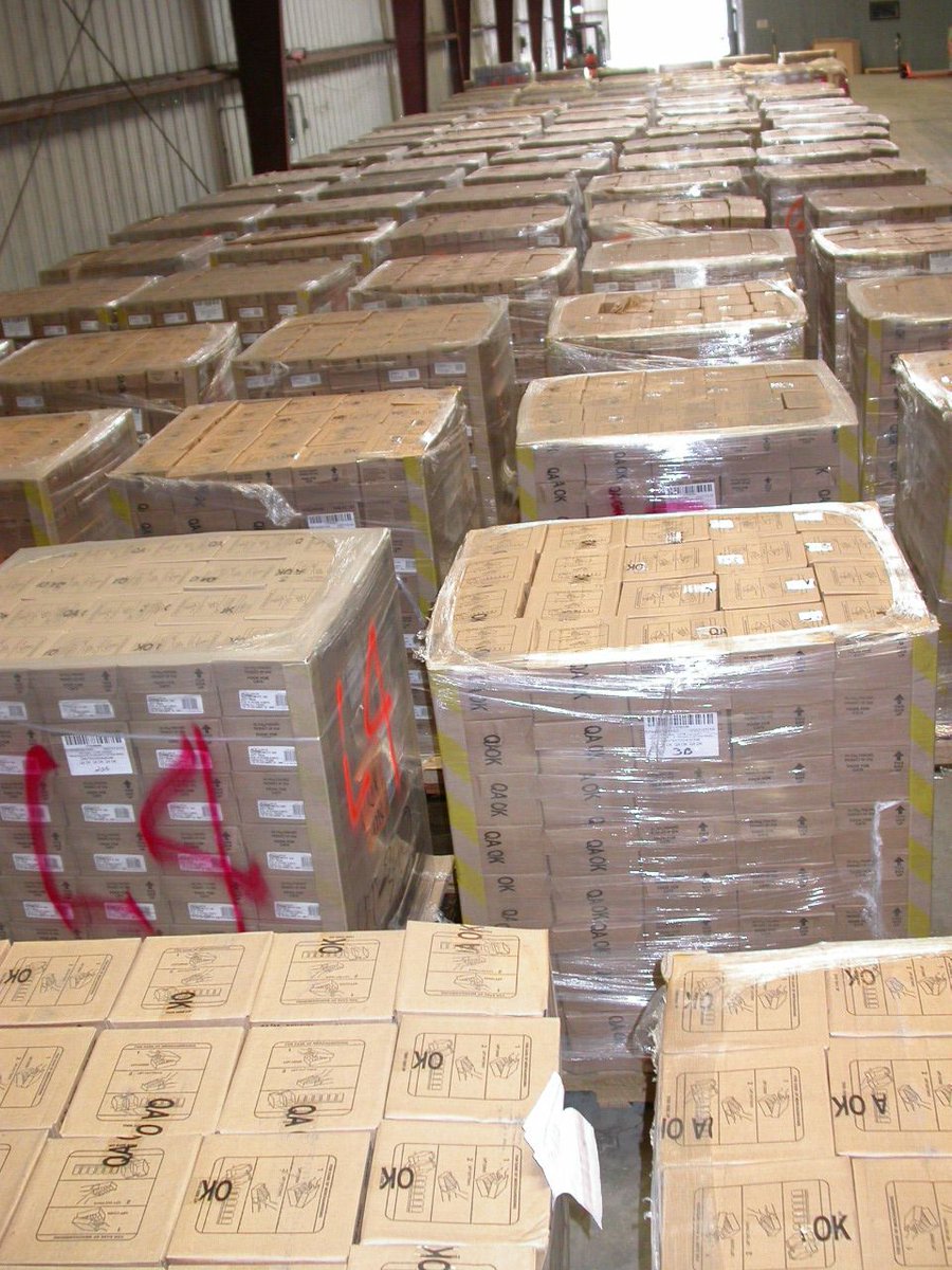 After Harvey, Irma, Maria, we donated >1 million lbs of pet food to >100 non-profit rescues. Your kitty/puppy pet food donations from 7/17-28 at @archwaygallery, along w/ its 10th Juried Artist Exhibit, will help prepare for #hurricaneseason #rescuedog #rescuecat <a href="/ForgottenDogs5W/">ForgottenDogs5thWard</a>