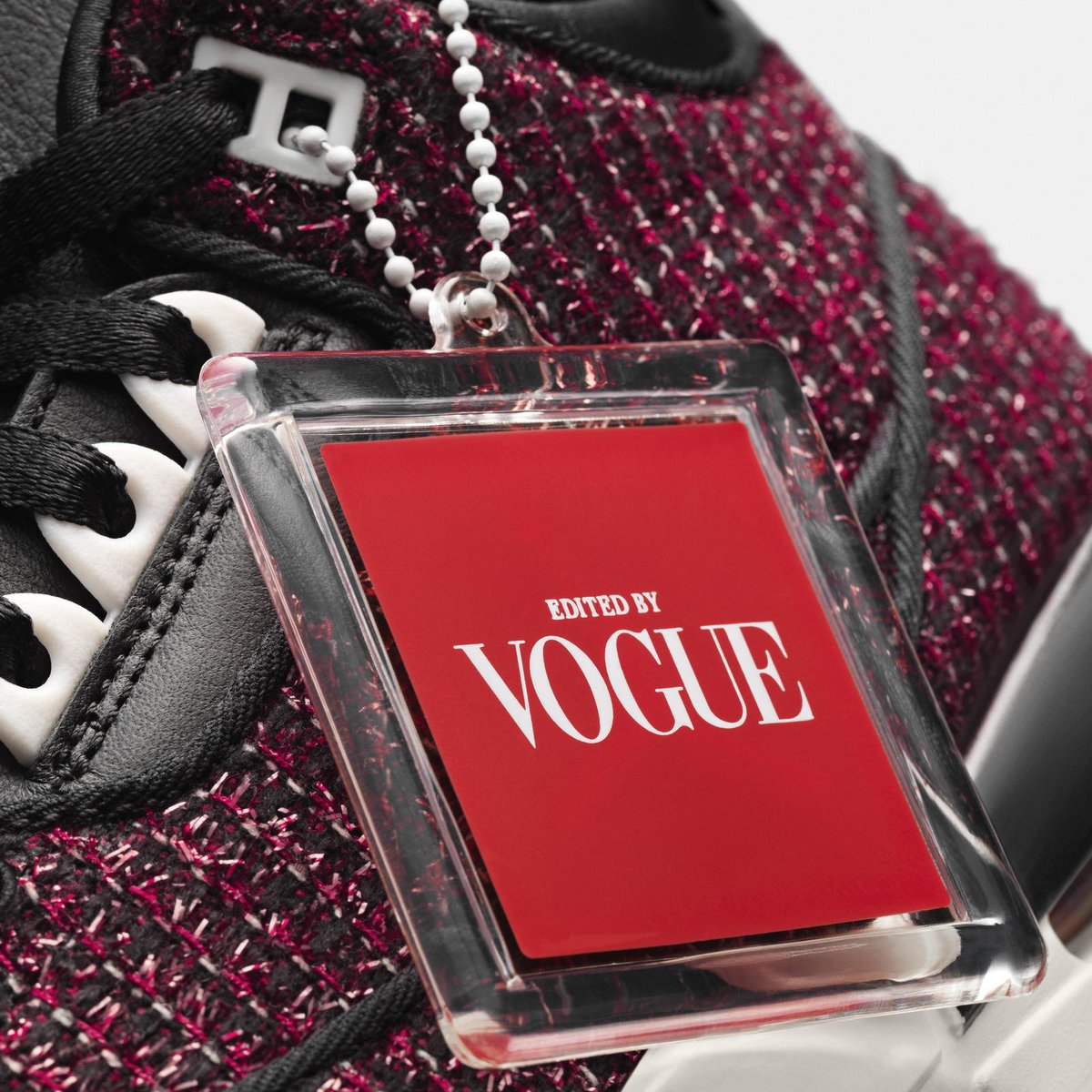 J23app's tweet photo. 👀 @Jumpman23 x Vogue

AJ1 High Zip AWOK available July 21st

AJ3 AWOK available September 7th

Details -> https://t.co/NER0URQHvr https://t.co/MJzX12Ln6Q