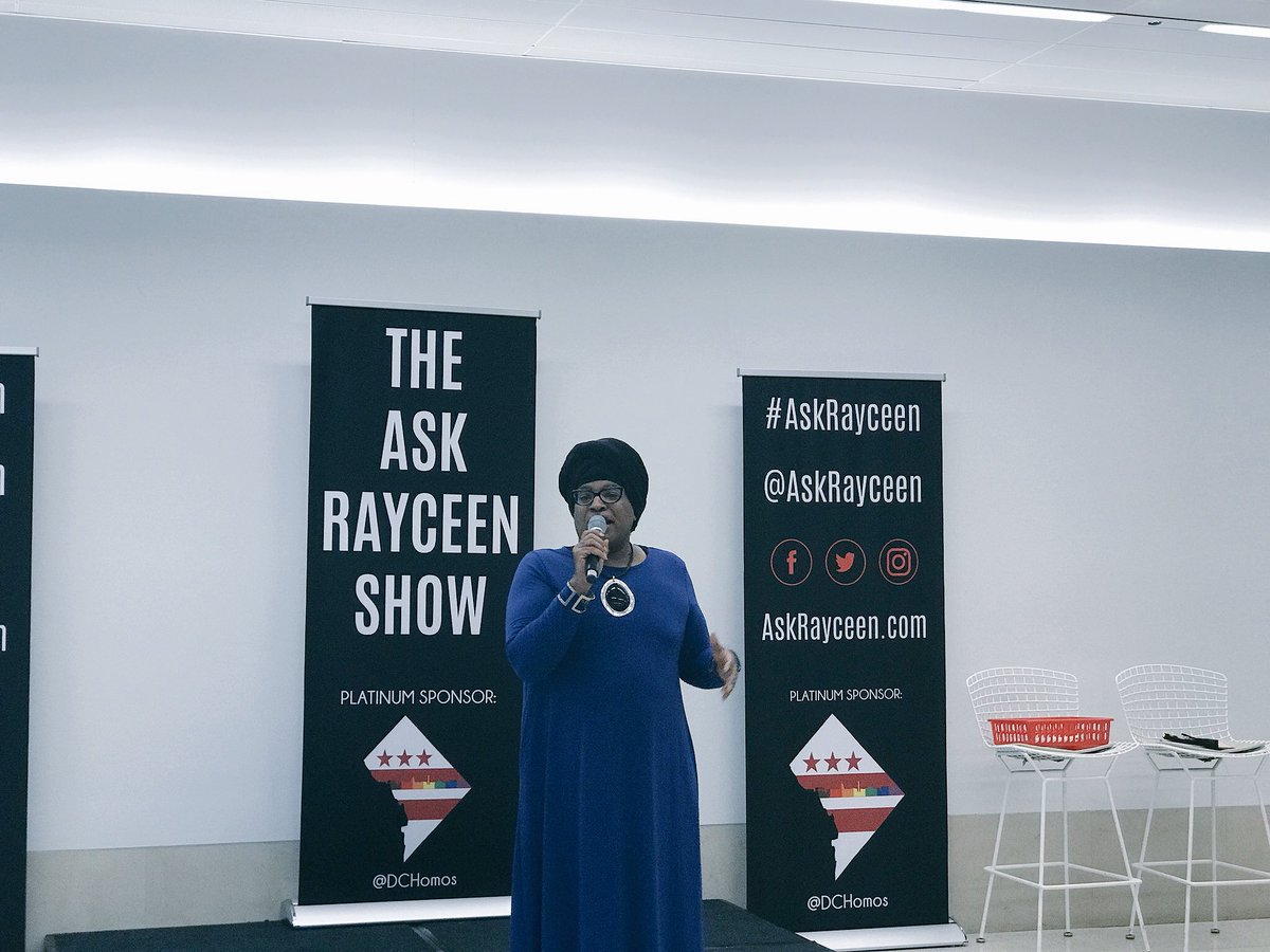 BC4PerfArts's tweet photo. What an evening thank you! @AskRayceen @RayceenHRH #AskRayceen #AskRayceenSquares #HumanRightsCampaign #dmvcommunity https://t.co/ui8qQeP5E6