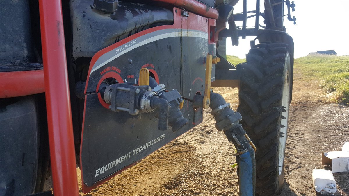 jasontkachuk's tweet photo. 2 years since I had the skinnies on! Hopefully it's actually dry enough
#bumper #connectmalt #barley https://t.co/H0Kub01Has